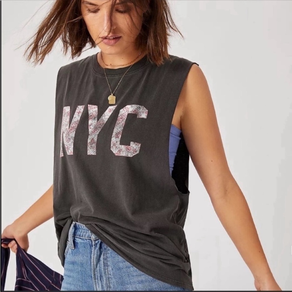 Anthropologie Recycled Karma NYC Graphic Muscle Tank Gray Medium Cotton NWT